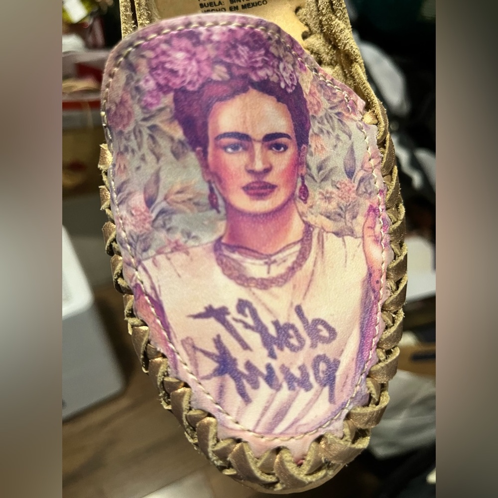 Women’s Frida Kahlo sandals 8.5
